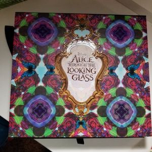 Urban Decay"Alice' Palette